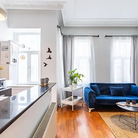 Apartment Walk To Taksim S Istanbul